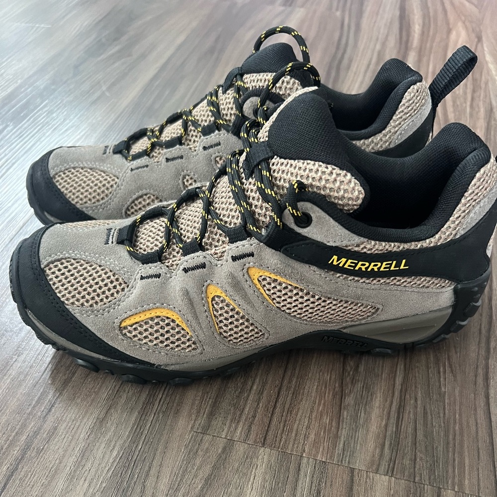 New Merrell Yokota‎ 2 hiking shoes